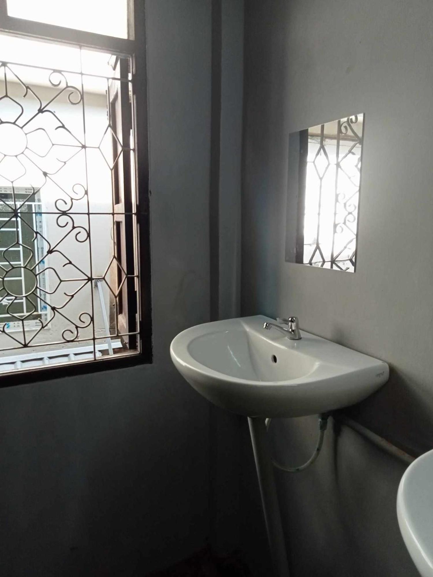 Апартаменты Bang Lumphu House&Bistro Бангкок Экстерьер фото