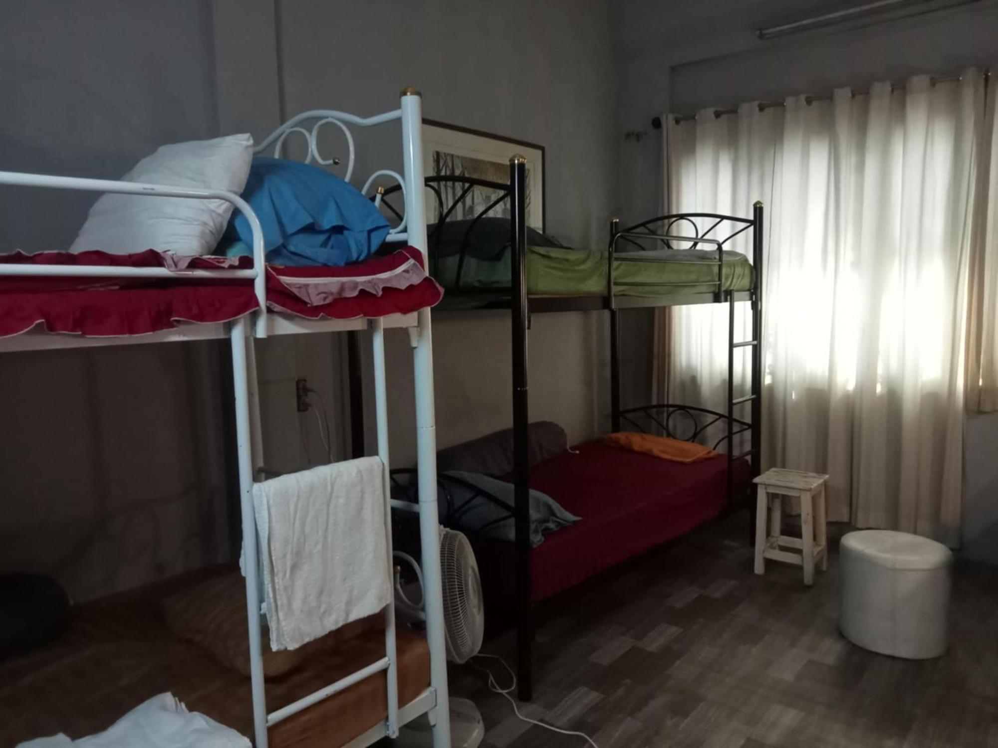 Апартаменты Bang Lumphu House&Bistro Бангкок Экстерьер фото